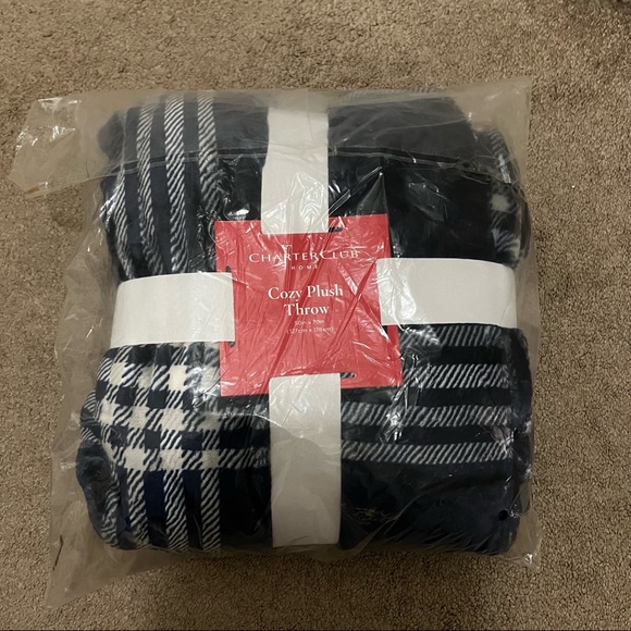 navy plaid charter club home THROW! - Picture 1 of 2
